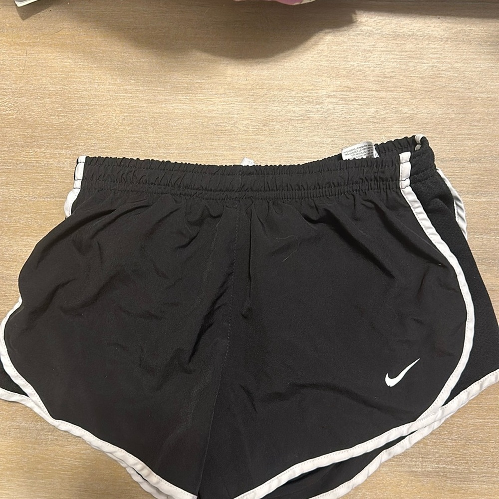 Nike youth small short